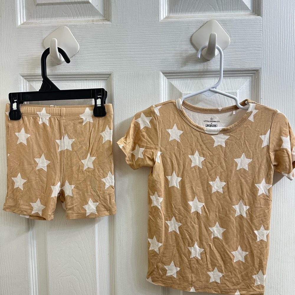 Little Pajama Co. Tan Star Kids Pajamas Set